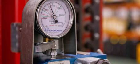 A Practical Guide to Skidmore-Wilhelm Bolt Tension Calibrators